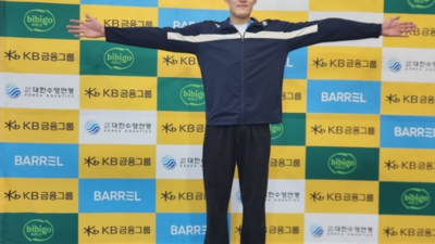 최강 황선우 제친 18세 김영범, 계영 800ｍ 마지막 퍼즐 될까