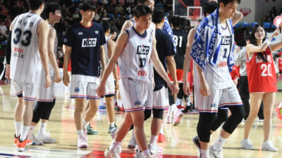 [ 스포츠중계 오징어티비 ] 플레이오프 진출 불투명 KCC, 팀 최다 타이 10연패 빠져