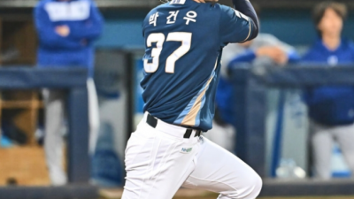 NC 다이노스 박건우(35)가 주루 플레이 도중 부상 당해 전력에서 이탈할 위기
