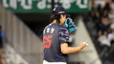 '홍민기가 있었더라면...' 아쉬운 8회. 2-3 역전패 롯데, KIA에 0.5G차 3위 위태롭다