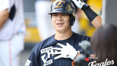 [단독] ‘5전 연속 쾅!’ 노시환, 독수리 역사 새로 썼다… 한화, 화이트 호투·강백호 쐐기포 앞세워 SSG 8-1 대파